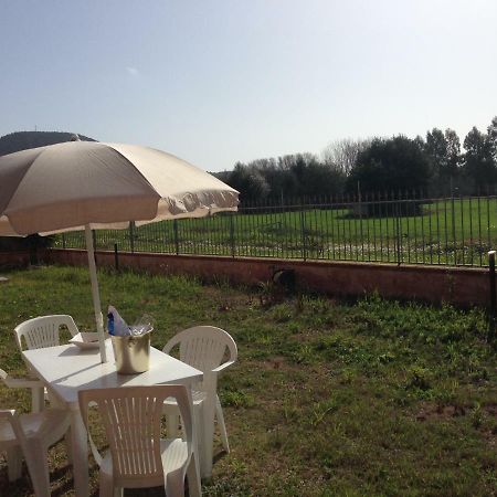 Villa Aurora Chia Zewnętrze zdjęcie