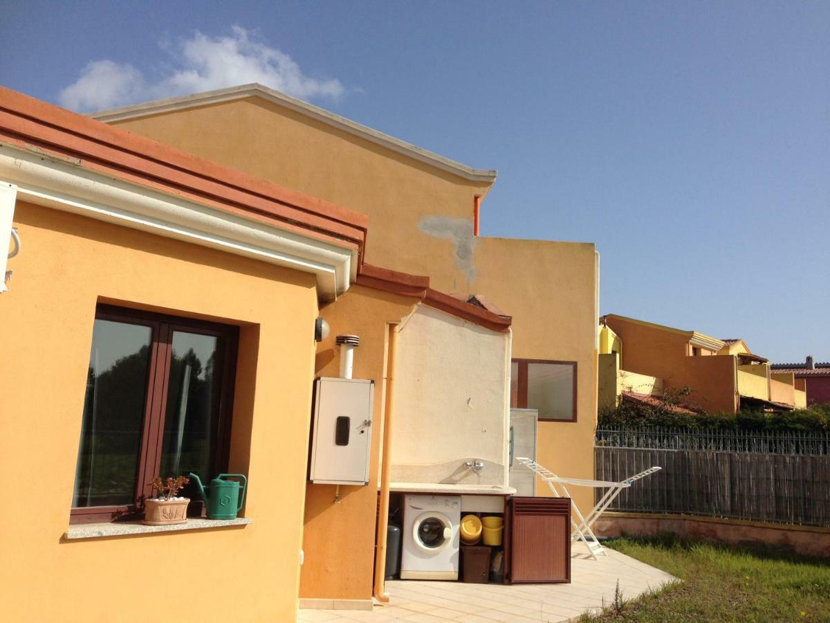 Villa Aurora Chia Zewnętrze zdjęcie